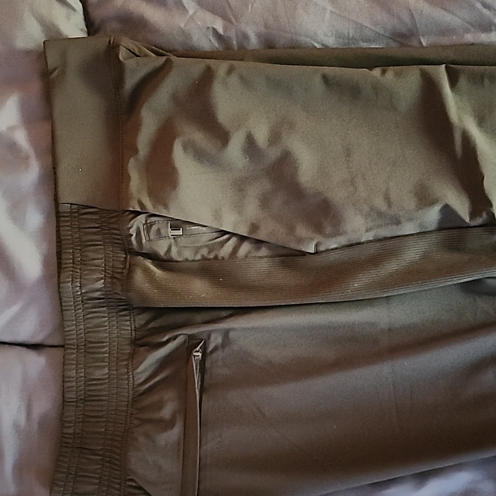 Athleta Brooklyn Lined Joggers - image 5